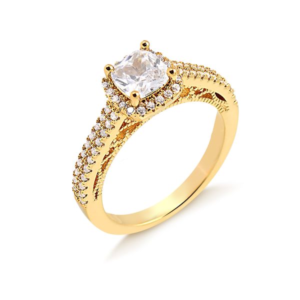 

Anel solitário com pedra quadrada e base detalhada com zircônias folheado em ouro 18k 22