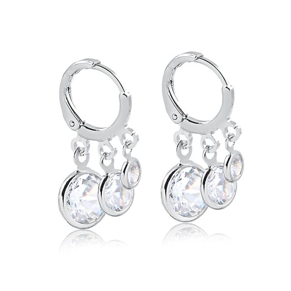

Brinco de argola fechada com três pêndulos de zircônia folheado em ródio branco