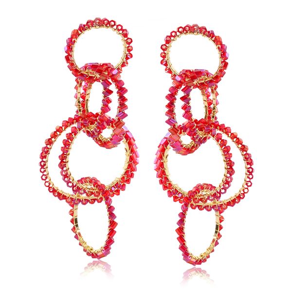 

Maxi brinco com círculos e miçangas rosa folheado em ouro 18k