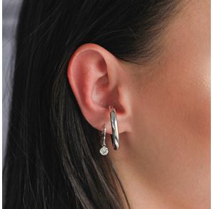 Piercing-ear-hook-grosso-com-design-de-argola-folheado-em-rodio-branco-022