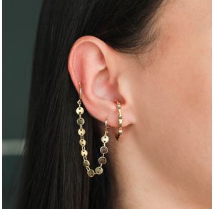 Brinco-ear-hook-com-design-ondulado-folheado-em-ouro-18k-02
