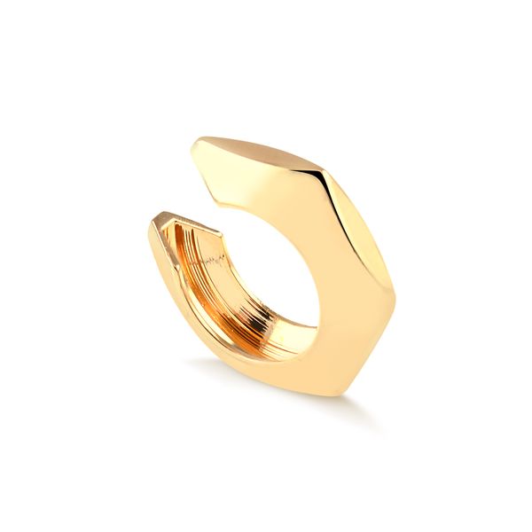 Piercing-Grande-com-Design-Geometrico-e-Abaulado-folheado-em-ouro-18k-04-Francisca-Joias